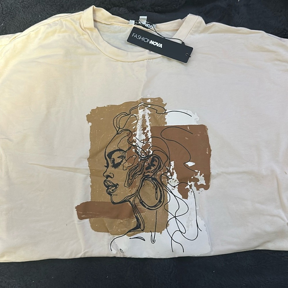 Graphic t